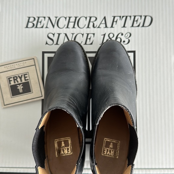 Frye Jackie Gore boots, size 5.5 - Picture 4 of 7